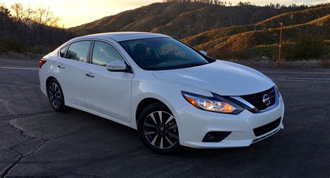 2016 Nissan Altima Owners Manual