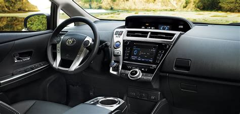 2016 Toyota Prius v Interior and Redesign