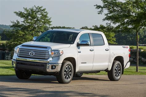 2016 Toyota Tundra Owners Manual and Concept