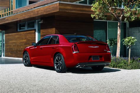 2017 Chrysler 300 Owners Manual and Concept
