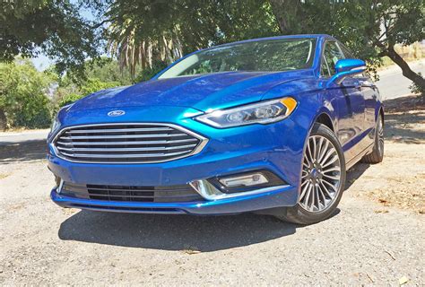 2017 Ford Fusion Hybrid Owners Manual and Concept