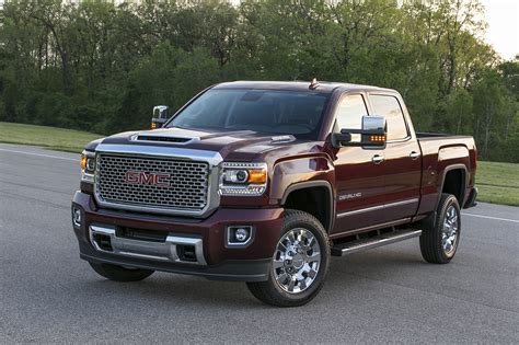 2017 GMC Sierra 2500 Concept and Owners Manual