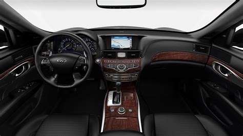 2017 Infiniti Q70 Hybrid Interior