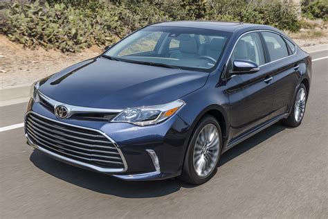 2017 Toyota Avalon Hybrid Owners Manual and Concept