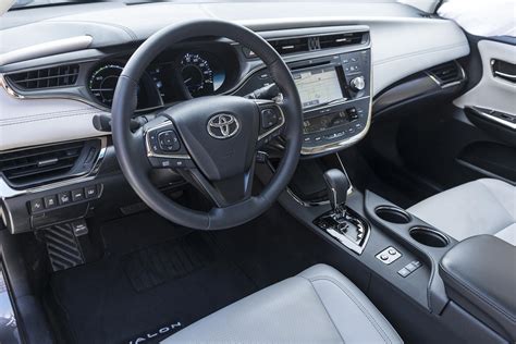 2017 Toyota Avalon Hybrid Interior and Redesign