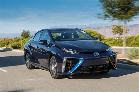 2017 Toyota Mirai Owners Manual and Concept