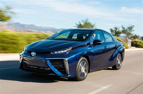 2017 Toyota Mirai Owners Manual and Concept