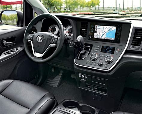 2017 Toyota Sienna Interior and Redesign
