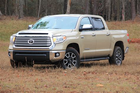 2017 Toyota Tundra Owners Manual and Concept
