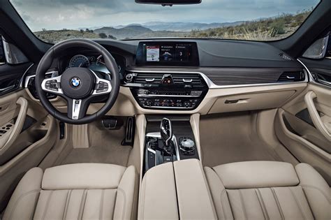 2018 BMW 5-Series Interior
