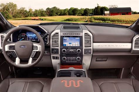 2018 Ford F-350 Interior and Redesign
