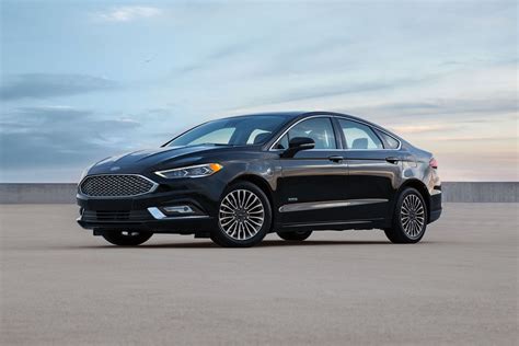 2018 Ford Fusion Energi Owners Manual and Concept