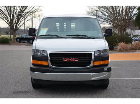 2018 GMC Savana 2500 Concept and Owners Manual