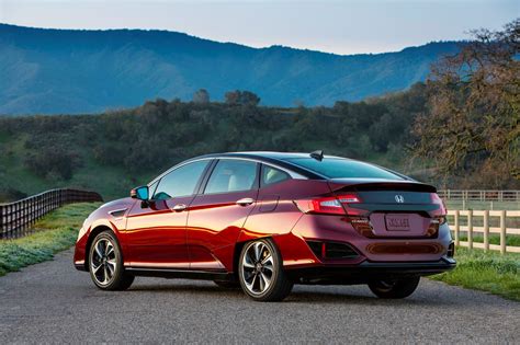 2018 Honda Clarity Fuel Cell Owners Manual and Concept