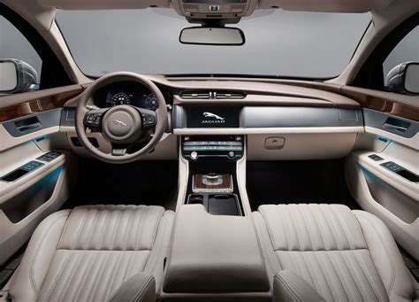 2018 Jaguar XF Interior