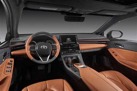 2018 Toyota Avalon Hybrid Interior and Redesign
