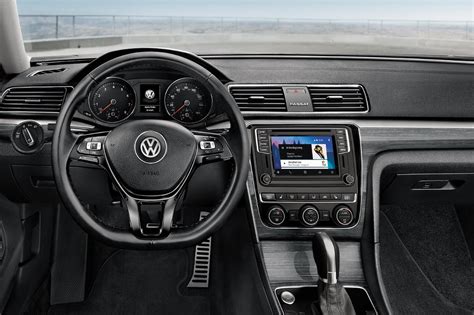 2018 Volkswagen Passat Interior and Redesign