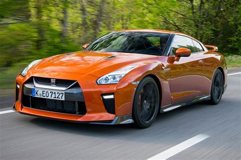 2019 Nissan GT-R Owners Manual