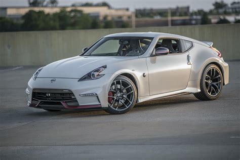2020 Nissan 370Z Owners Manual
