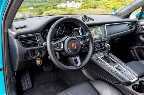 2020 Porsche Macan Interior