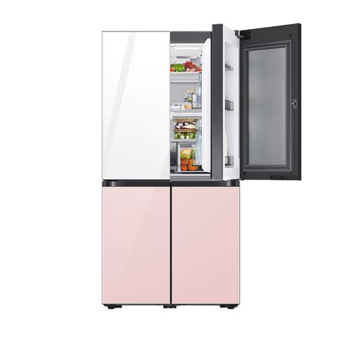 24 인치 아이스 메이커가 있는 냉장고: 소규모 주방의 완벽한 솔루션