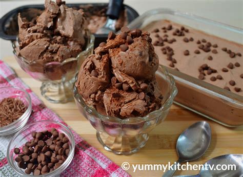 3 ingredient chocolate ice cream