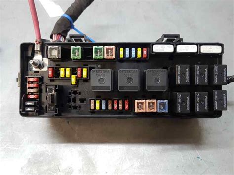 300c fuse box 