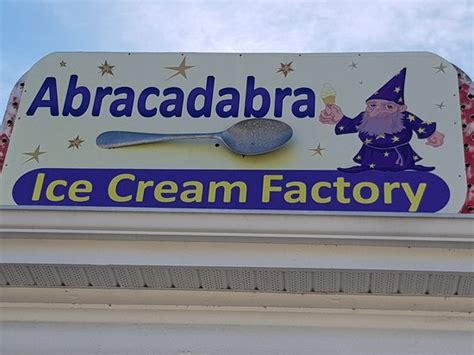 Abracadabra Ice Cream: A Magical Treat in Kissimmee, Florida