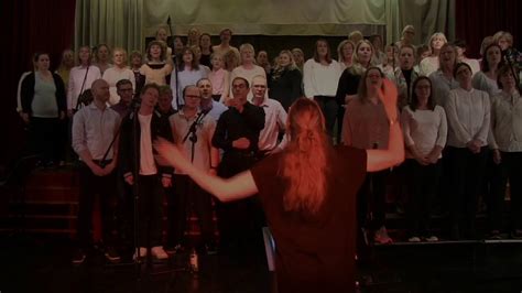 Alla kan sjunga kör Stockholm: Hitta din röst och njut av glädjen att sjunga