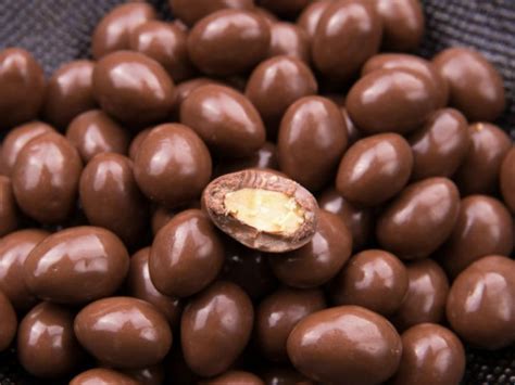 Almendras de chocolate blanco: Una delicia celestial que cautivará tus sentidos