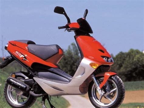 Aprilia Sr 50 2005 Service Repair Manual