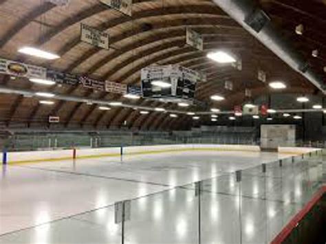 Ayo Kunjungi Richfield Ice Arena, Surga bagi Pecinta Olahraga Es!