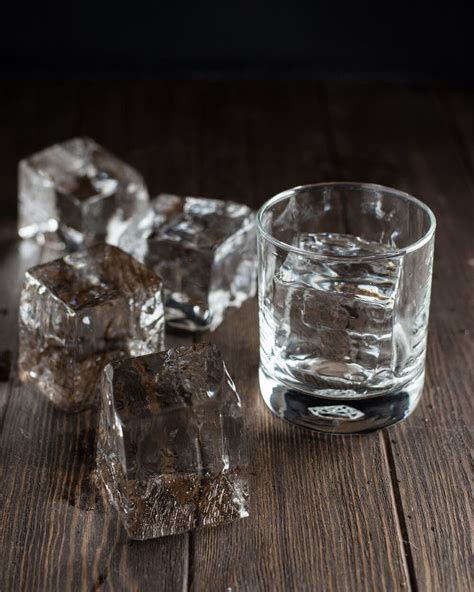 Barista Ice Trays: The Ultimate Guide to Crafting Crystal-Clear Cubes