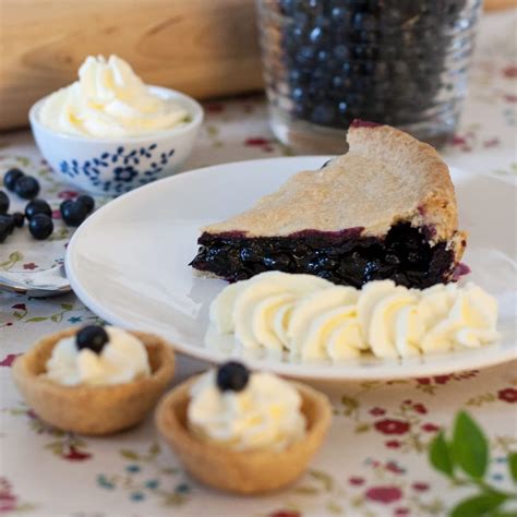 Blåbärsfyllning Tårta: The Ultimate Guide to the Swedish Blueberry Pie