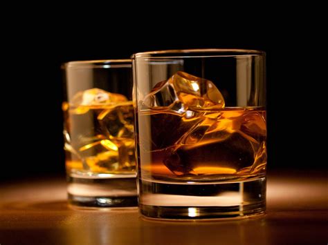 Bourbon Ice: A Guide to the Perfect Whiskey on the Rocks