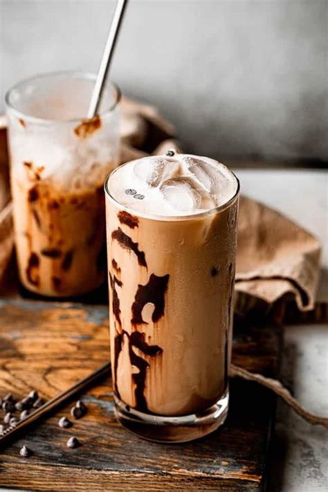 Brew the Perfect Iced Mocha Latte at Home: A Guide for Coffee Connoisseurs