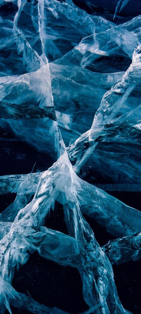Buzların Dansı: Buzlaşma Makinelerinin Bizi Büyülediği Yol