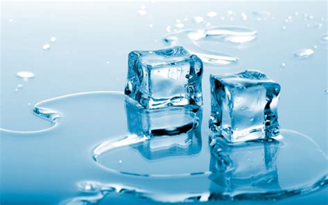 Cara Mengubah Air Menjadi Es Tanpa Freezer