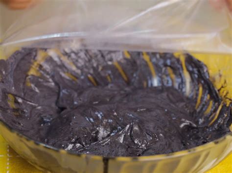 Conjure Culinary Magic: A Comprehensive Guide to Creating Exquisite Black Icing