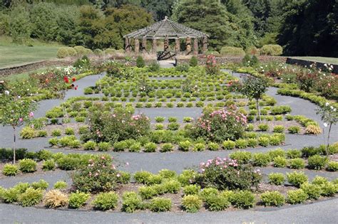 Deep Cut Gardens Library On Line Catalogue