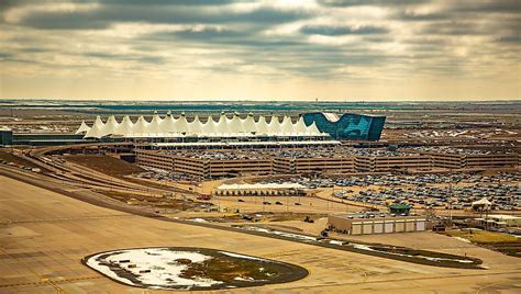 Denver Uluslararası Havaalanı Buz Pateni: Kapsamlı Bir Kılavuz