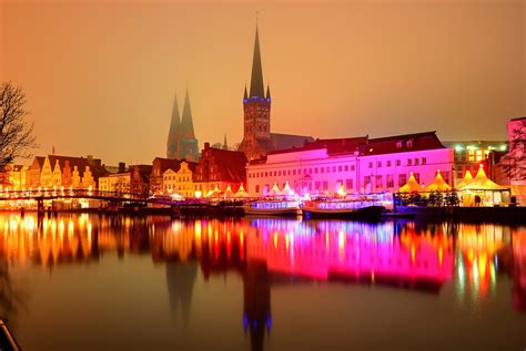 Discover the Enchanting Lübeck Julmarknad: A Festive Experience for the Ages