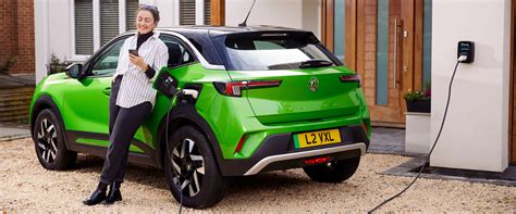 Do Electric Cars Use Oil