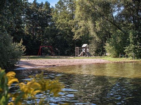 Ekerö Badplats: En oas för sol, bad och avkoppling