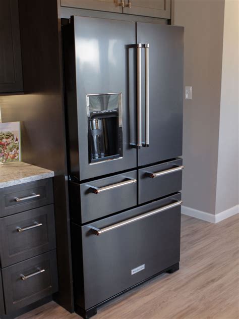 Elevate Your Kitchen with a French Door Refrigerator that Quenches Your Thirst and Embraces Luxury