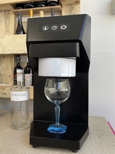 Embrace the Chilling Revolution: Elevate Your Beverage Experience with a Machine à Gros Glaçons