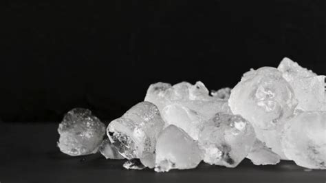 Es Batu Orbeez: Terapi Dingin yang Menyegarkan dan Menenangkan