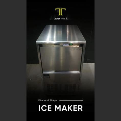 Es yang menyegarkan bersama ice maker General Electric