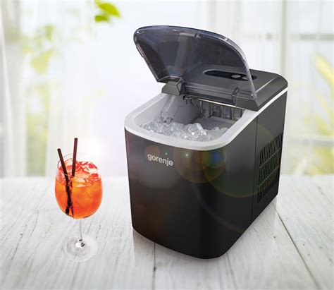 Escape the Thirst Trap: Discover the Gorenje Ice Maker, Your Oasis of Refreshing Delight!