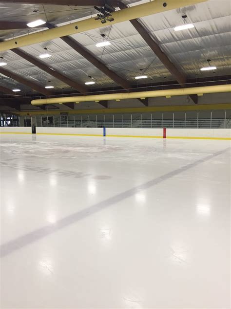 Experience Unparalleled Winter Sports at the Royal Oak Lindeil Ice Arena